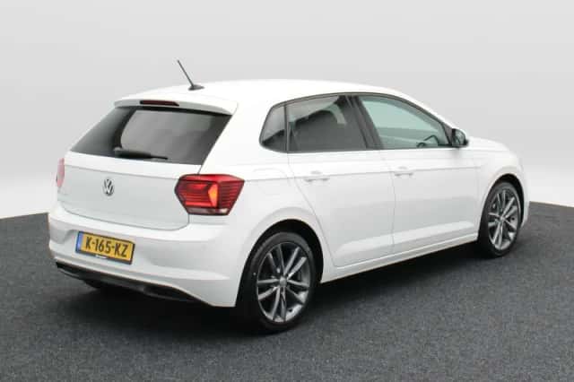 Volkswagen Polo (2021) thumbnail 2