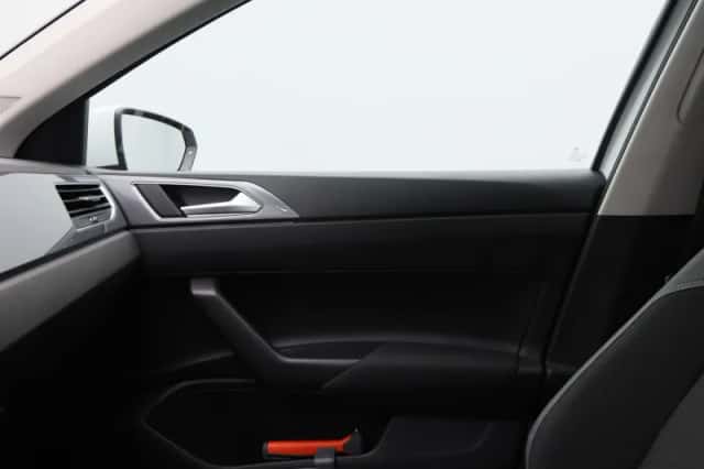 Volkswagen Polo (2021) thumbnail 29