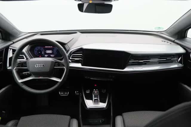 Audi Q4 (2025) thumbnail 15