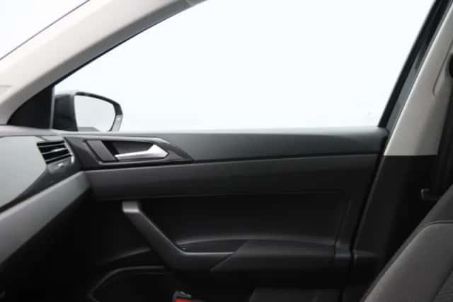 Volkswagen Polo (2023) thumbnail 28