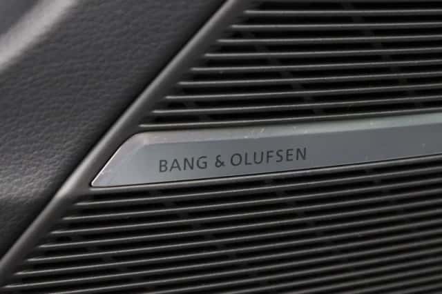 Audi Q8 (2025) thumbnail 23