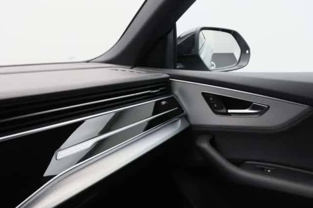 Audi Q8 (2025) thumbnail 38