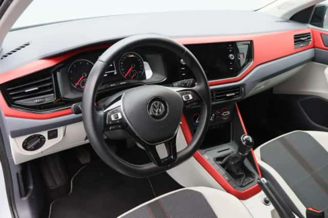Volkswagen Polo (2020) thumbnail 3