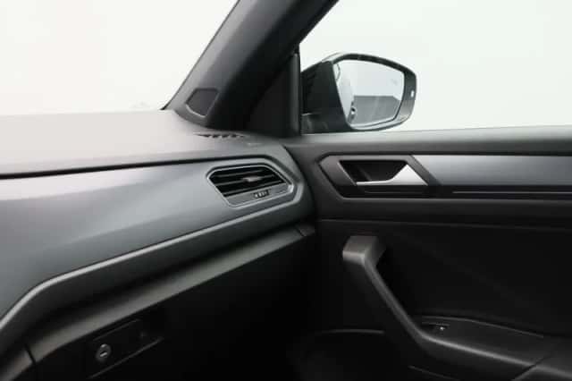 Volkswagen T-Roc (2020) thumbnail 30