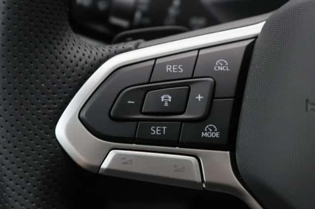 Volkswagen Tiguan (2025) thumbnail 9