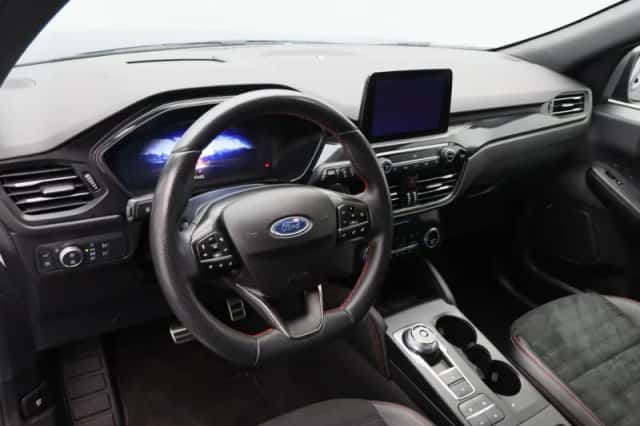 Ford Kuga (2021) thumbnail 4