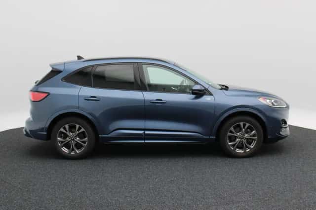 Ford Kuga (2021) thumbnail 6