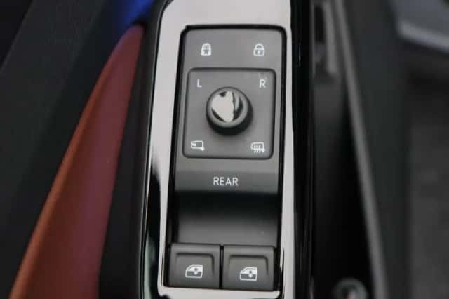 Volkswagen ID.4 (2021) thumbnail 21