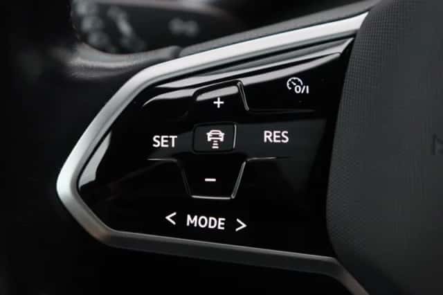 Volkswagen ID.4 (2021) thumbnail 24