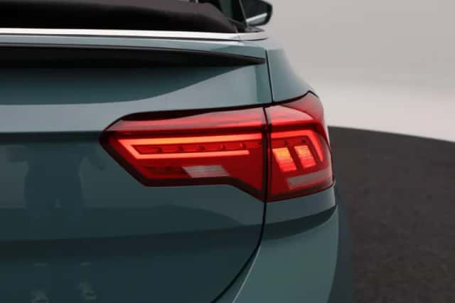 Volkswagen T-Roc (2021) thumbnail 15