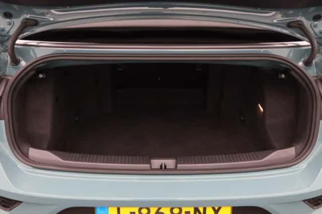 Volkswagen T-Roc (2021) thumbnail 17