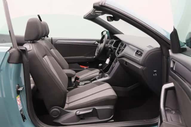 Volkswagen T-Roc (2021) thumbnail 35
