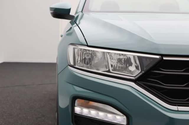 Volkswagen T-Roc (2021) thumbnail 10