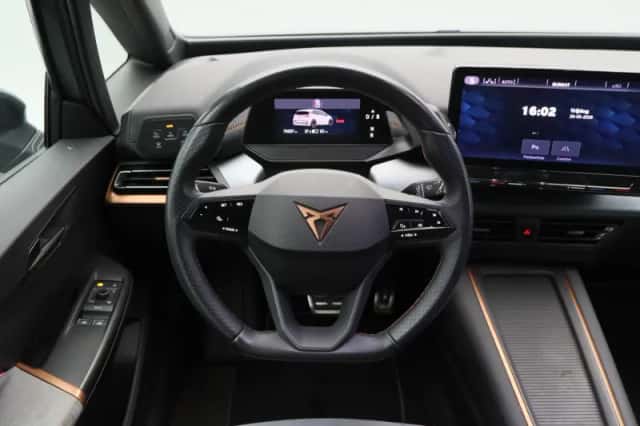 CUPRA Born (2021) thumbnail 14