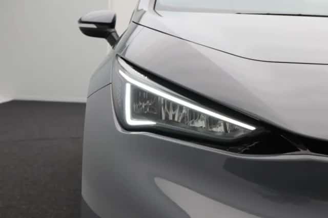 CUPRA Born (2022) thumbnail 11