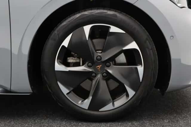 CUPRA Born (2022) thumbnail 14