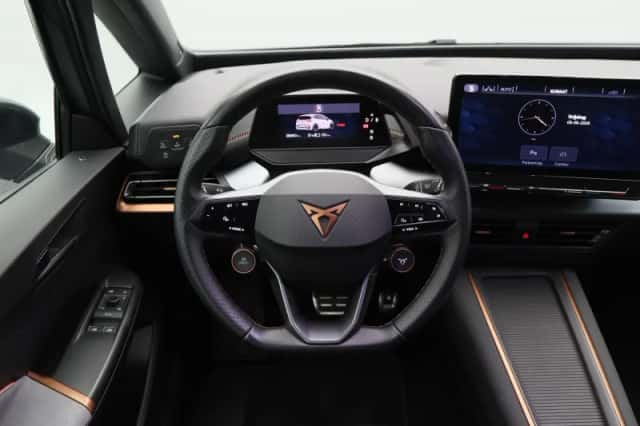CUPRA Born (2022) thumbnail 32