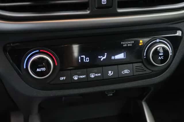 Hyundai i10 (2022) thumbnail 11