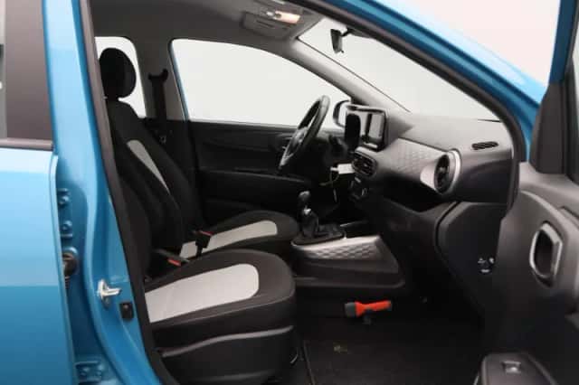 Hyundai i10 (2022) thumbnail 17