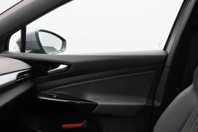 Volkswagen ID.5 (2023) thumbnail 31