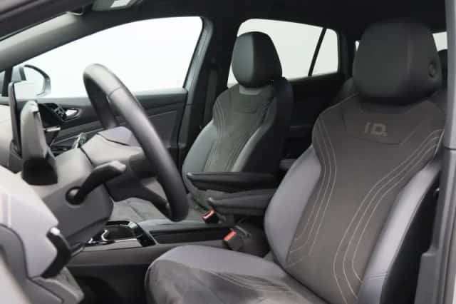 Volkswagen ID.5 (2023) thumbnail 6