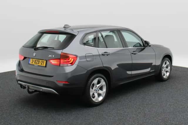 BMW X1 (2014) thumbnail 2