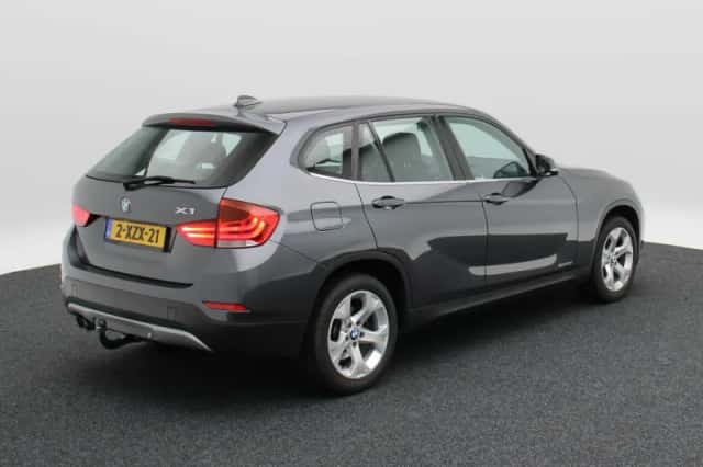 BMW X1 (2014) thumbnail 2
