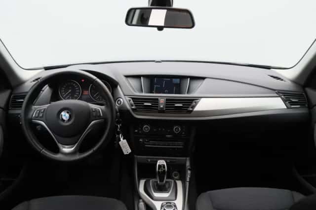 BMW X1 (2014) thumbnail 13