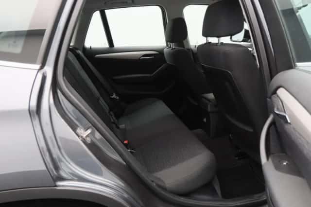 BMW X1 (2014) thumbnail 16