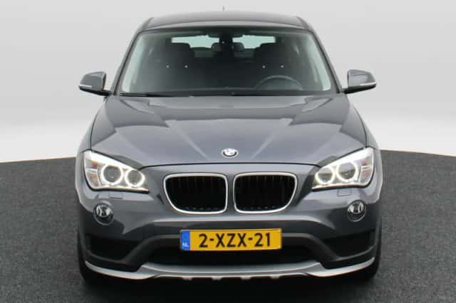BMW X1 (2014) thumbnail 4