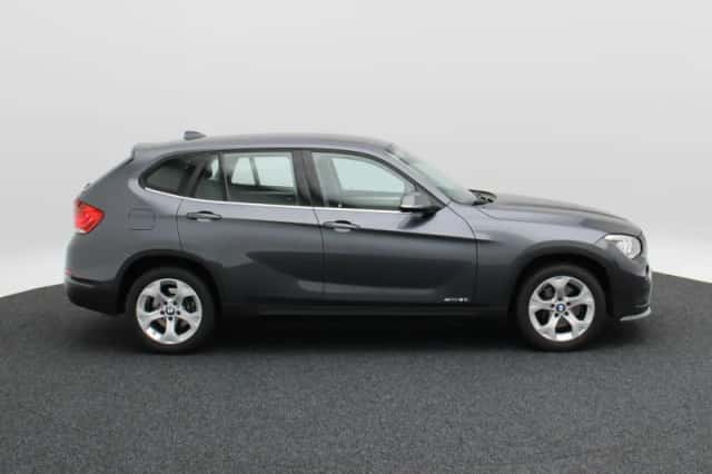 BMW X1 (2014) thumbnail 6