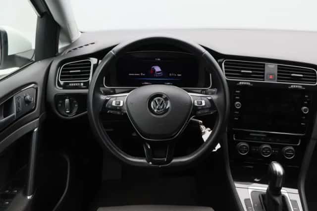 Volkswagen Golf (2020) thumbnail 15