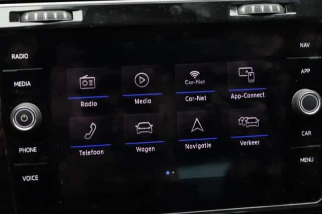 Volkswagen Golf (2020) thumbnail 9