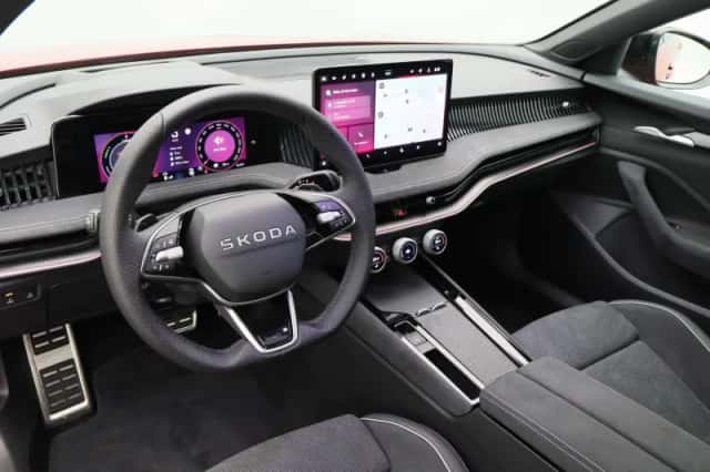 Škoda Superb (2025) thumbnail 3