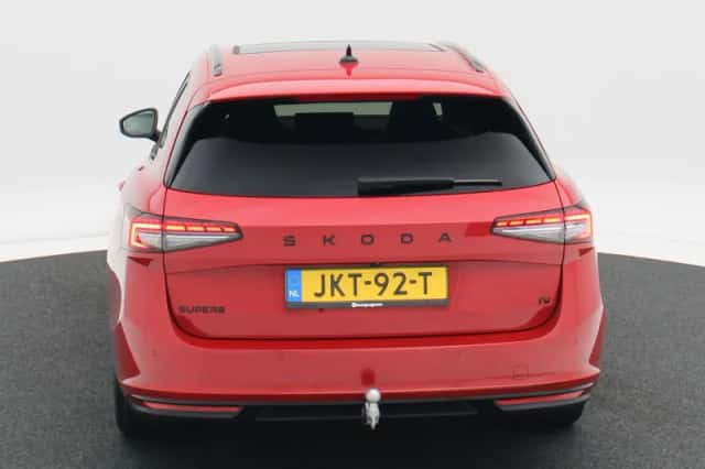 Škoda Superb (2025) thumbnail 5