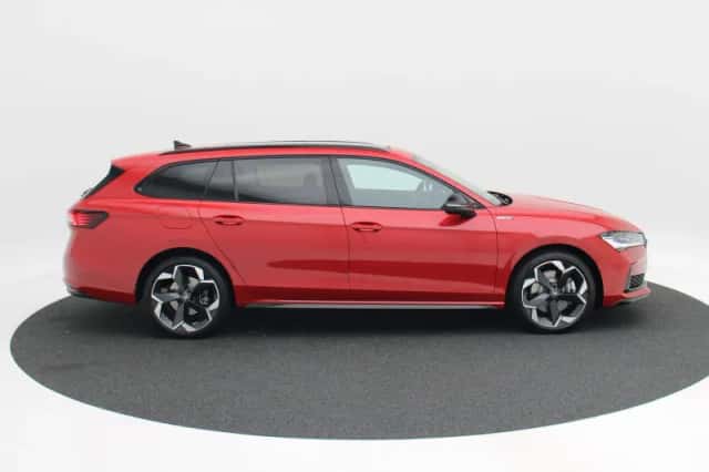 Škoda Superb (2025) thumbnail 6