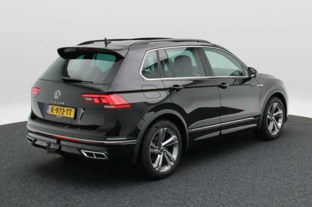 Volkswagen Tiguan (2021) thumbnail 2