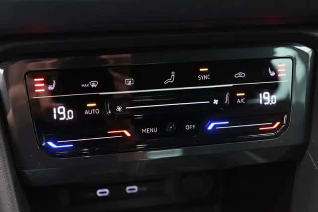 Volkswagen Tiguan (2021) thumbnail 13
