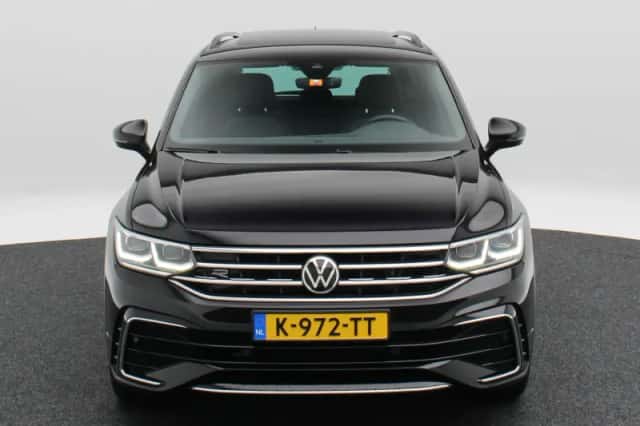 Volkswagen Tiguan (2021) thumbnail 4