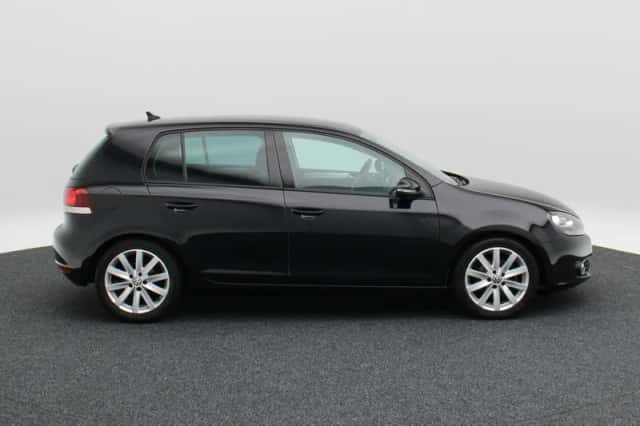 Volkswagen Golf (2011) thumbnail 6