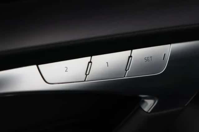 Audi A6 (2021) thumbnail 20