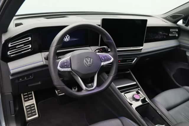 Volkswagen Tiguan (2025) thumbnail 4