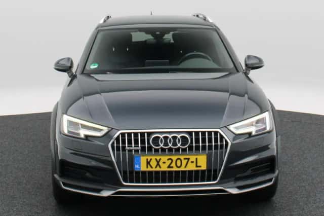 Audi A4 Allroad (2017) thumbnail 4