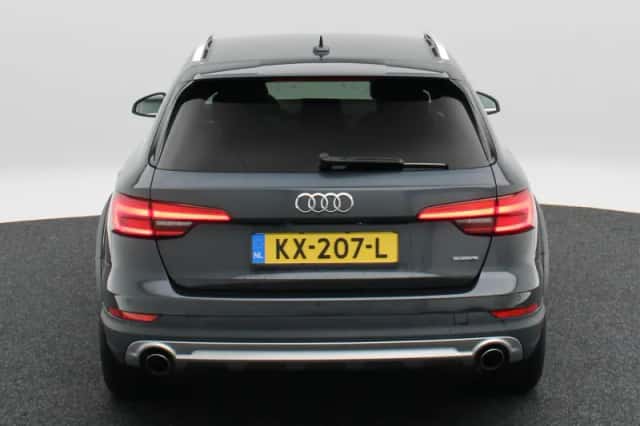 Audi A4 Allroad (2017) thumbnail 5