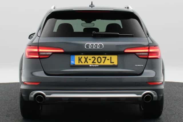 Audi A4 Allroad (2017) thumbnail 6