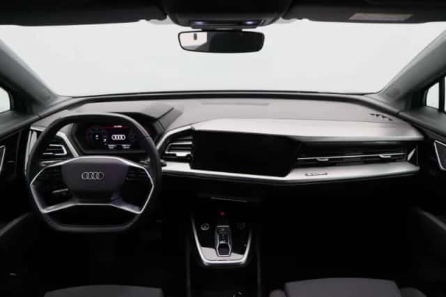 Audi Q4 e-tron (2022) thumbnail 15
