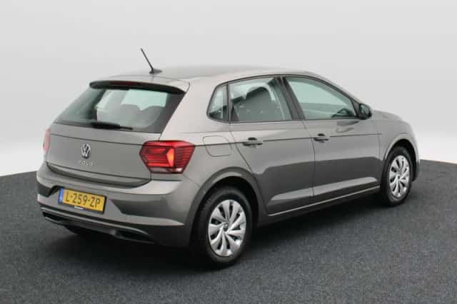 Volkswagen Polo (2021) thumbnail 2