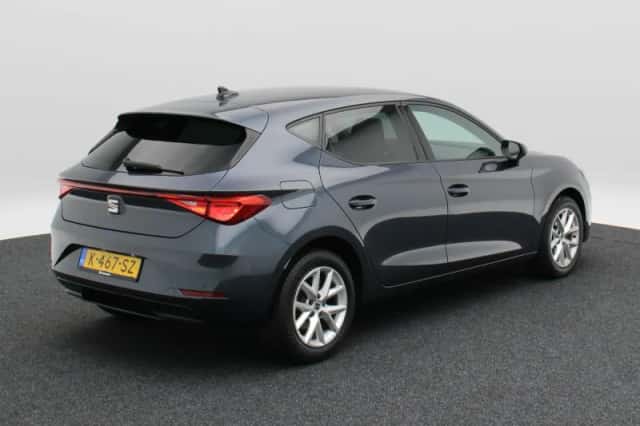 SEAT Leon (2021) thumbnail 2