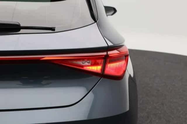 SEAT Leon (2021) thumbnail 12