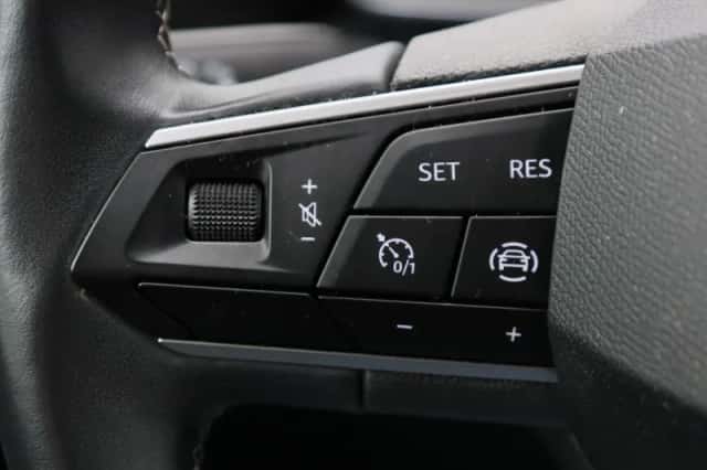 SEAT Leon (2021) thumbnail 19